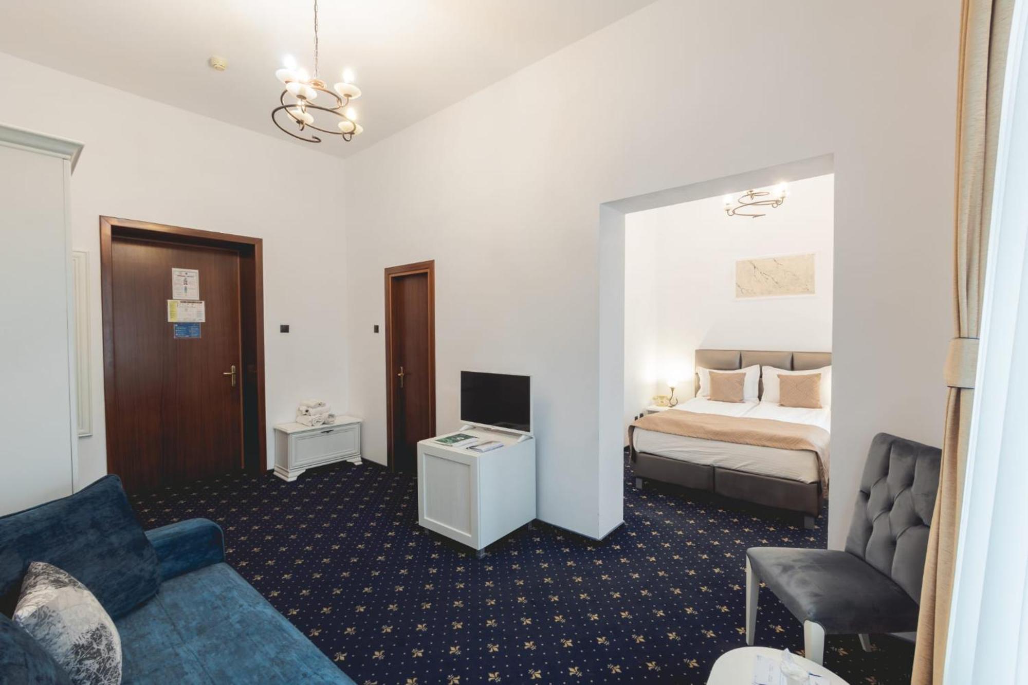 Hotel Carol - Vatra Dornei Eksteriør billede