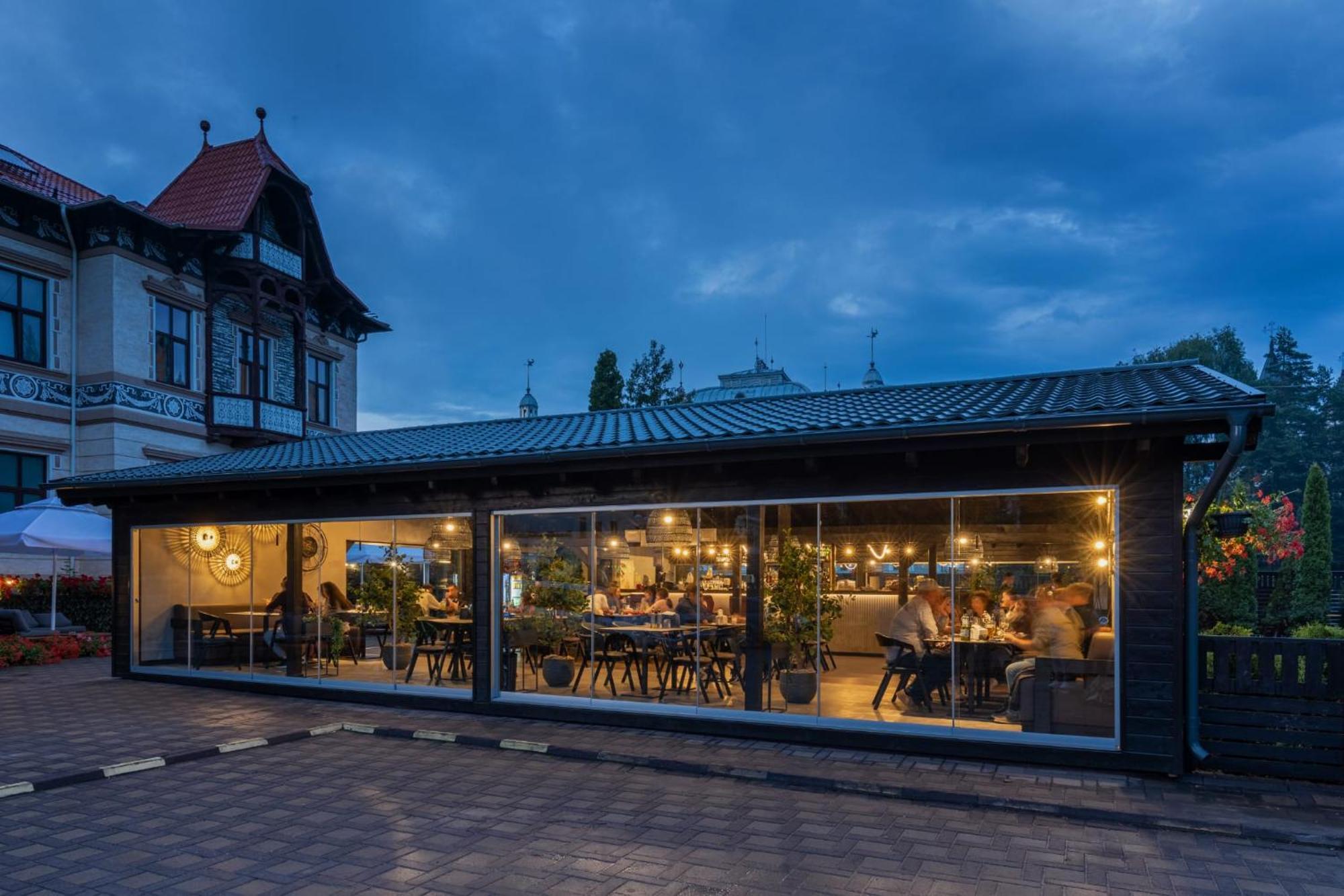 Hotel Carol - Vatra Dornei Eksteriør billede